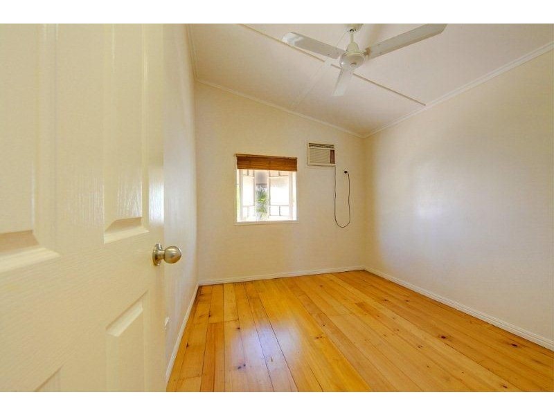 Railway Estate QLD 4810