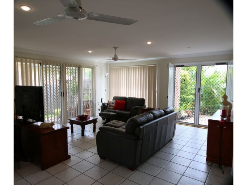 72 Phoenix Parade, Kirwan QLD 4817