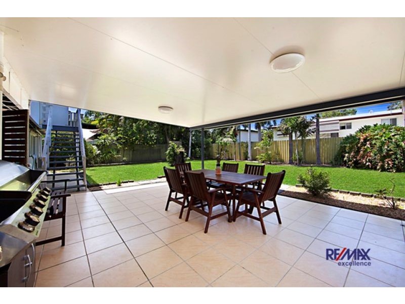 12 Alleena St, Cranbrook QLD 4814