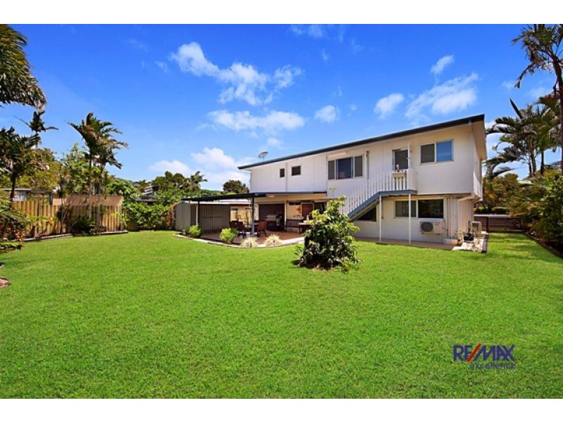 12 Alleena St, Cranbrook QLD 4814