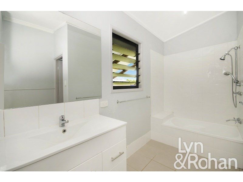 10 Mary Street, West End QLD 4810