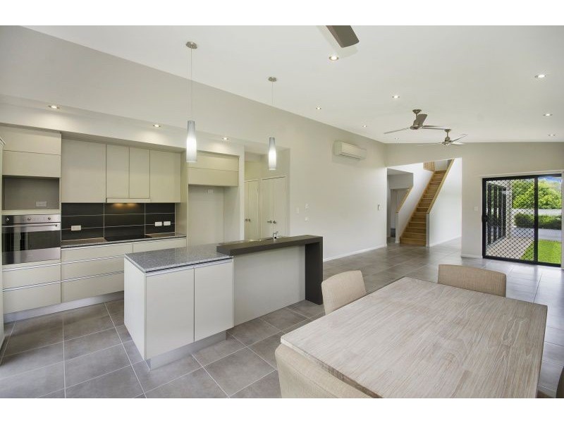 25 Dune Parade, Bushland Beach QLD 4818