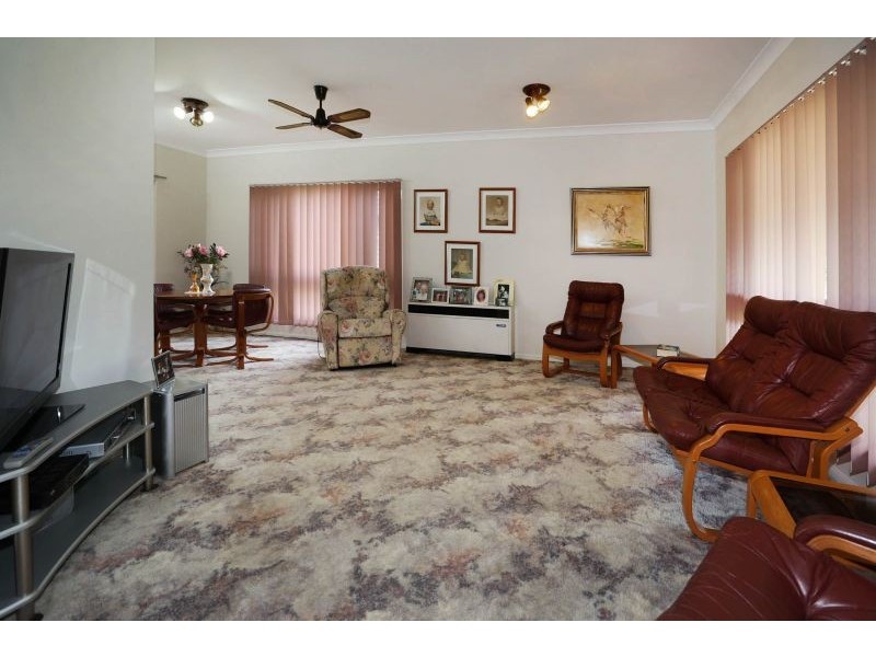 4 Pasteur Street, Wulguru QLD 4811