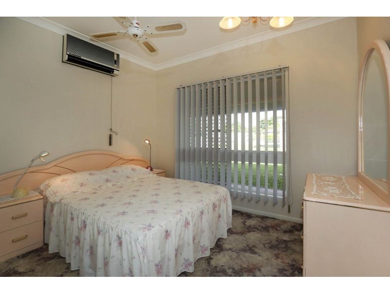 4 Pasteur Street, Wulguru QLD 4811