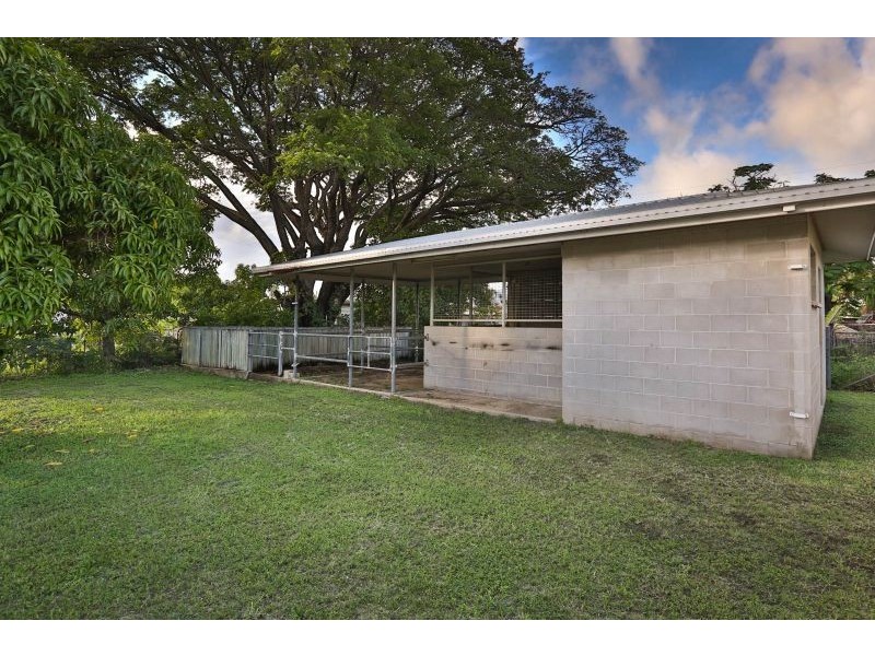 4 Pasteur Street, Wulguru QLD 4811