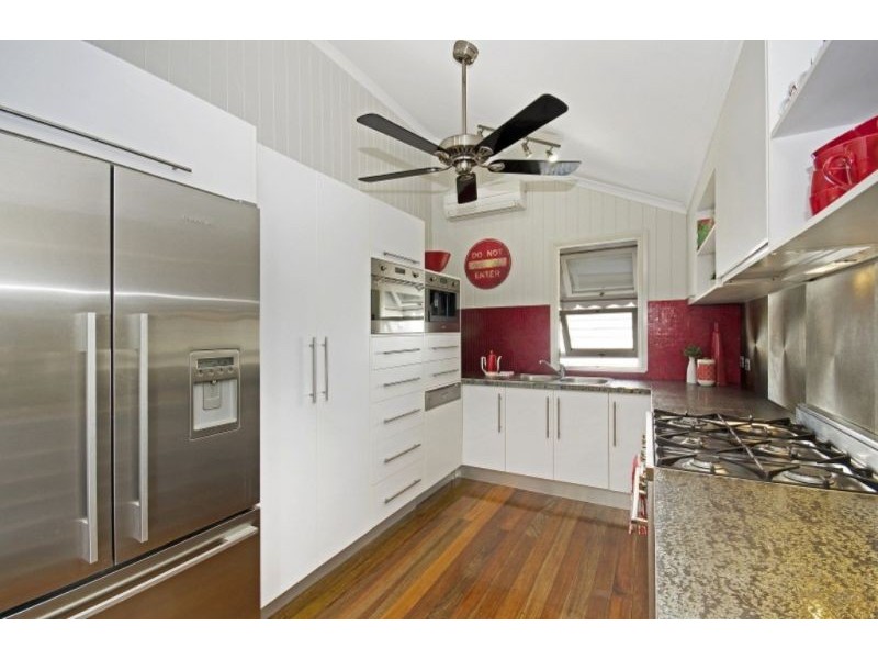 2 First Street, Railway Estate QLD 4810