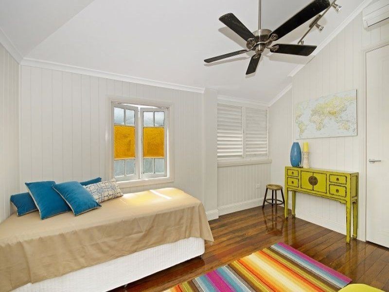 2 First Street, Railway Estate QLD 4810