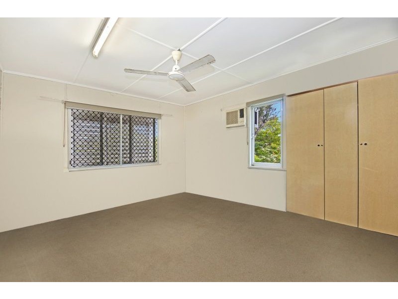 Railway Estate QLD 4810