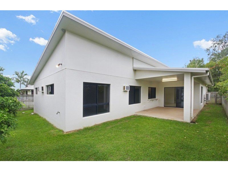 15 Eungella Court, Bushland Beach QLD 4818