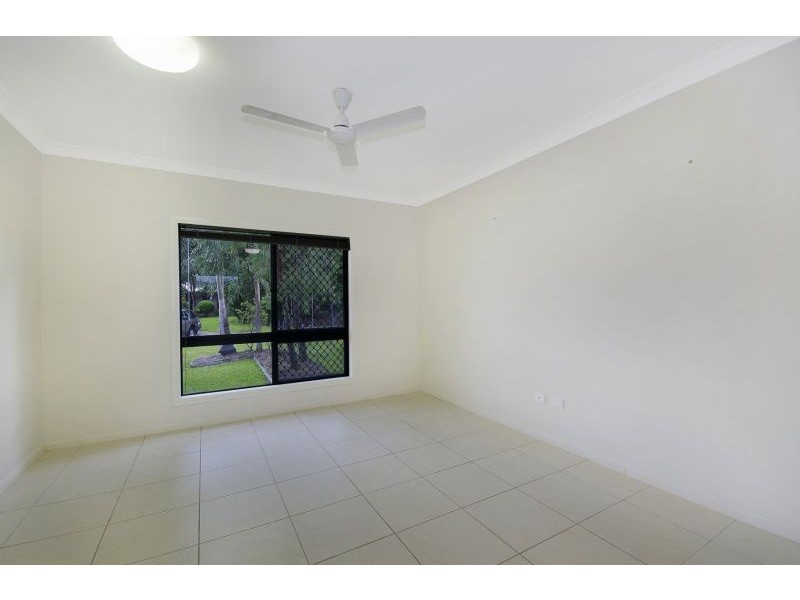 15 Eungella Court, Bushland Beach QLD 4818