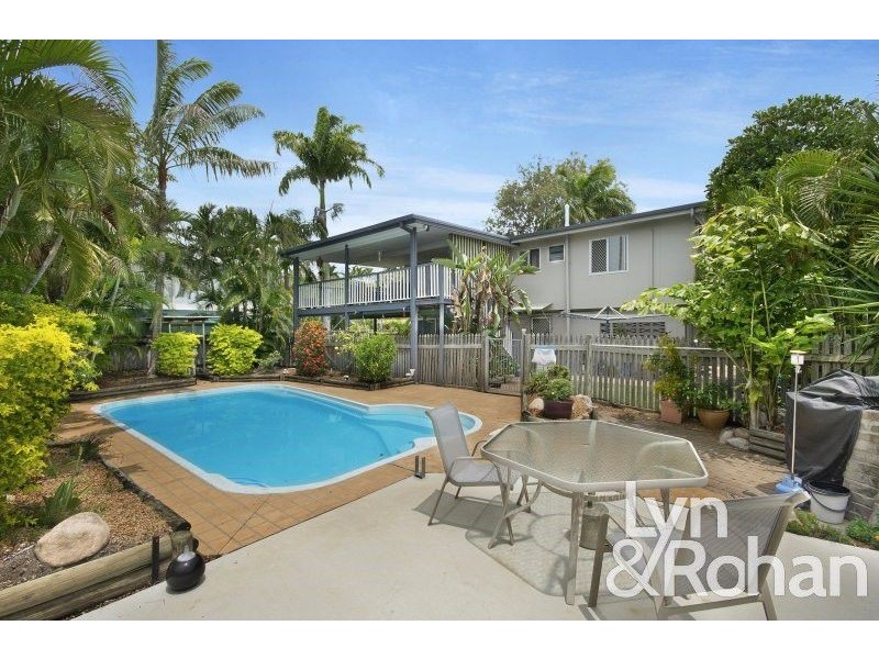 4 Adelong Drive, Cranbrook QLD 4814