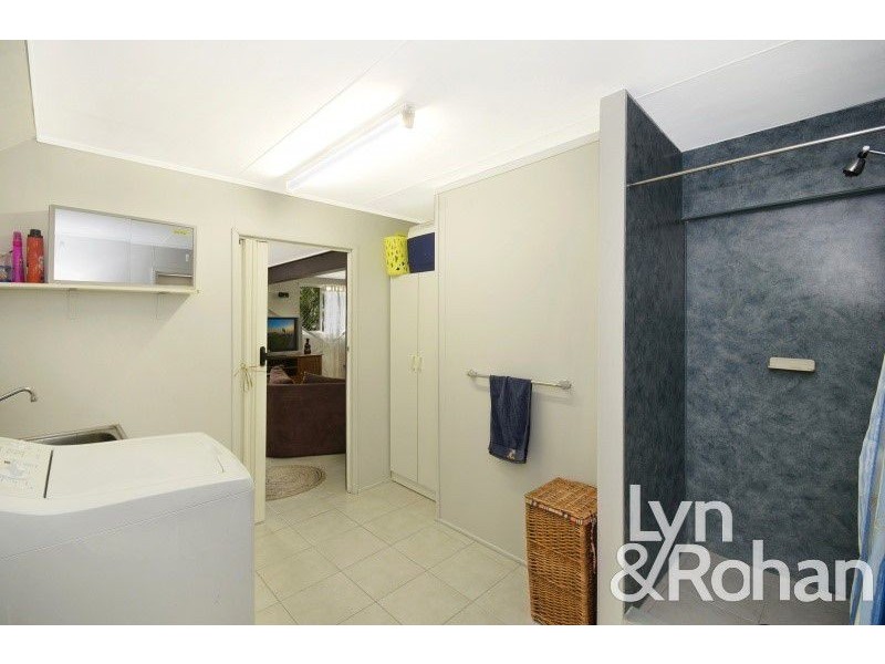 4 Adelong Drive, Cranbrook QLD 4814