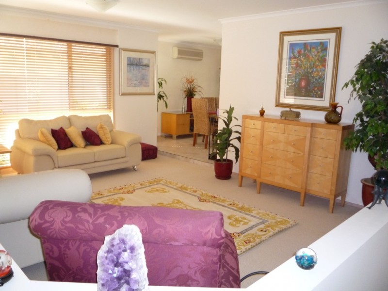 6 Nautilus Pl, Twin Waters QLD 4564