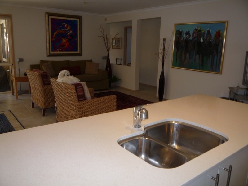 6 Nautilus Pl, Twin Waters QLD 4564