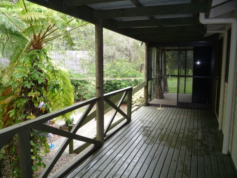 2 Ku Ring Gai Court, Kuluin QLD 4558