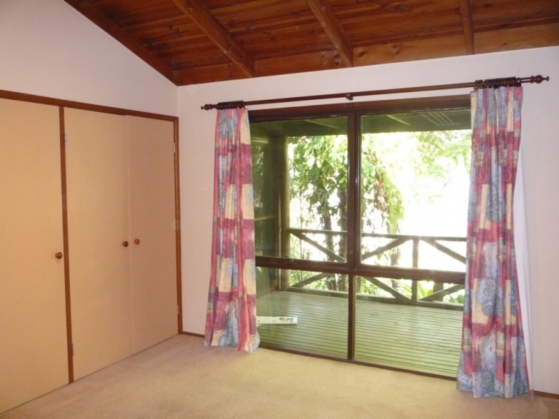 2 Ku Ring Gai Court, Kuluin QLD 4558