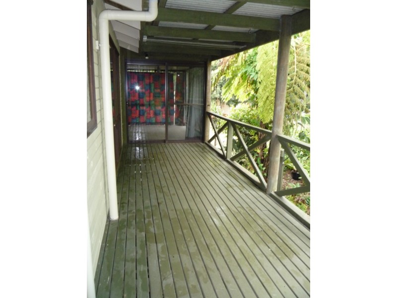 2 Ku Ring Gai Court, Kuluin QLD 4558