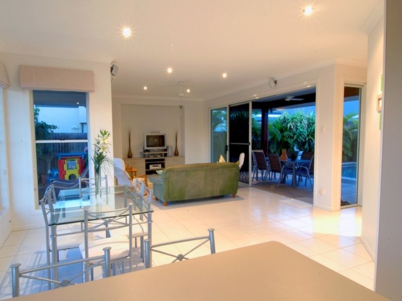 41 Baywater Drive, Twin Waters QLD 4564