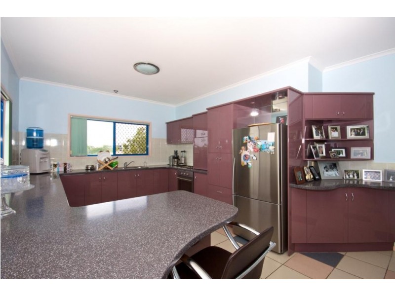2/66 Jessica Bvd, Minyama QLD 4575