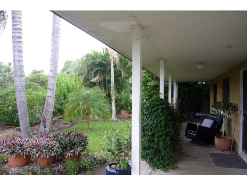 27 Namba Street, Pacific Paradise QLD 4564