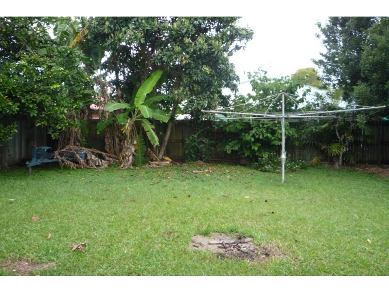 27 Namba Street, Pacific Paradise QLD 4564