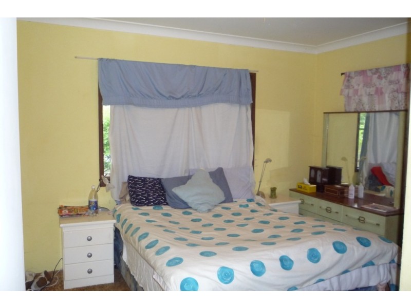 27 Namba Street, Pacific Paradise QLD 4564