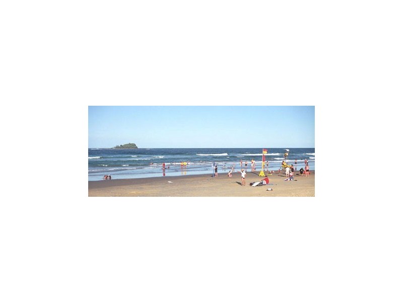 27 Namba Street, Pacific Paradise QLD 4564