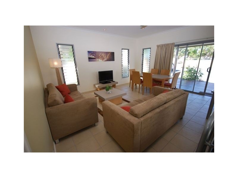 15 151-152 Esplanade, Woodgate QLD 4660
