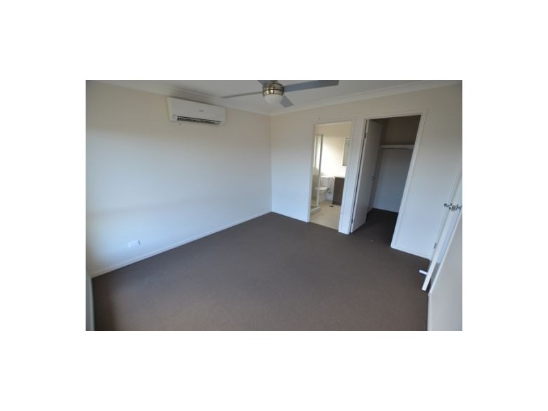 27 Bounty Circuit, Eli Waters QLD 4655