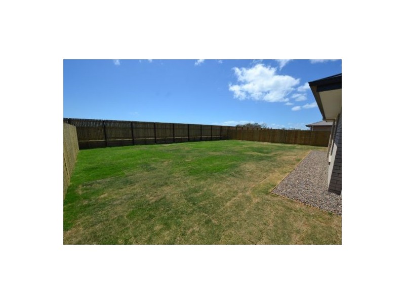 2 Kirra Court, Eli Waters QLD 4655