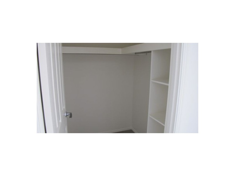 17 Crystal Court, Urangan QLD 4655