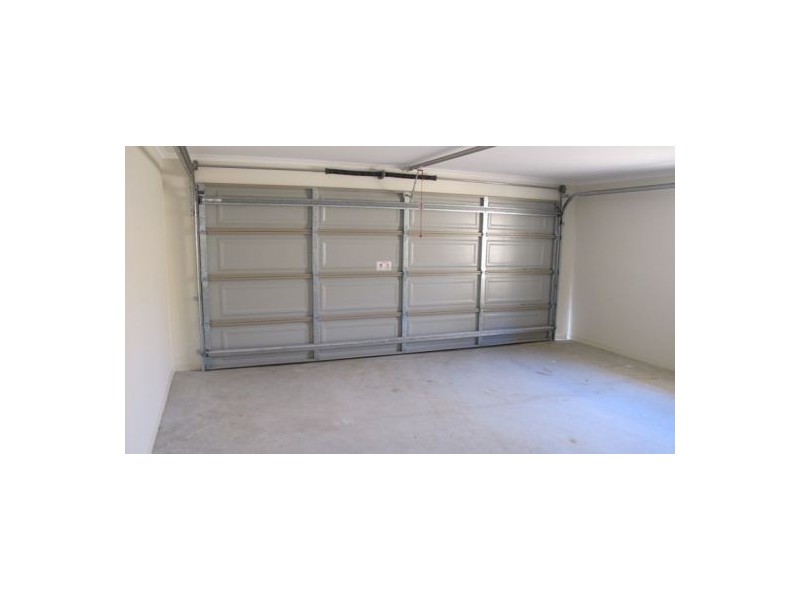 17 Crystal Court, Urangan QLD 4655