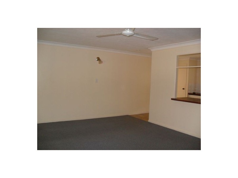 1/31 Honeysuckle Avenue, Kawungan QLD 4655