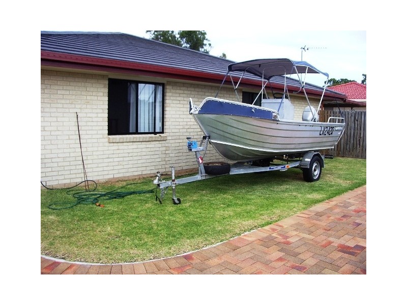 1/1 Daintree Drive, Torquay QLD 4655