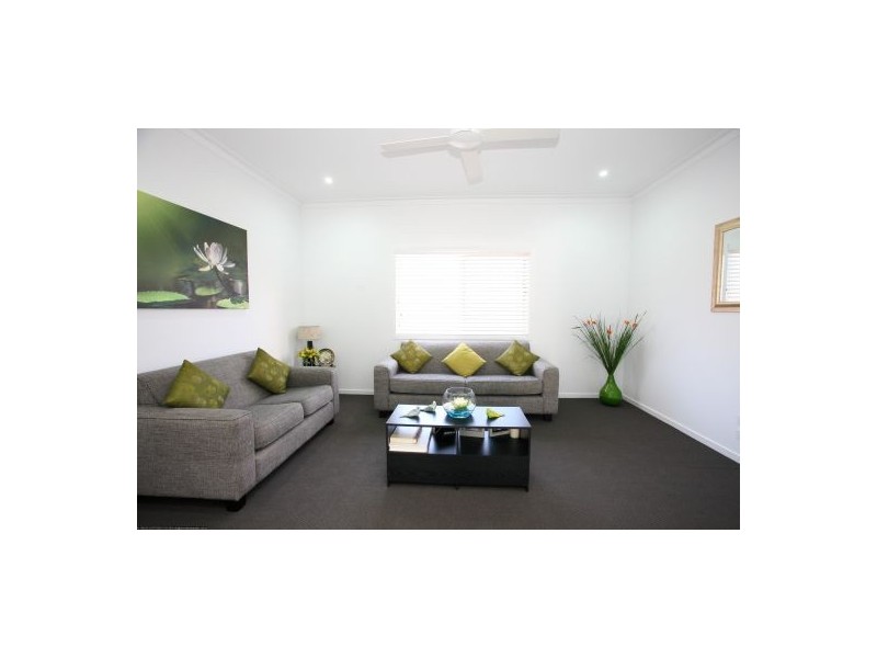 55 Royal Drive, Kawungan QLD 4655