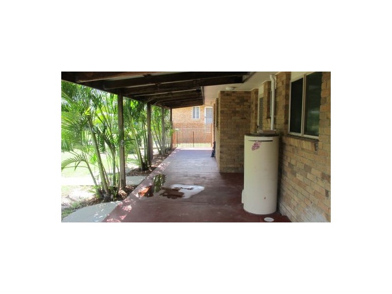 5 Hamer Dve, Urangan QLD 4655
