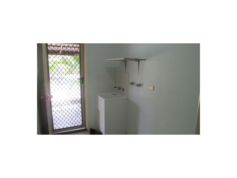 5 Hamer Dve, Urangan QLD 4655