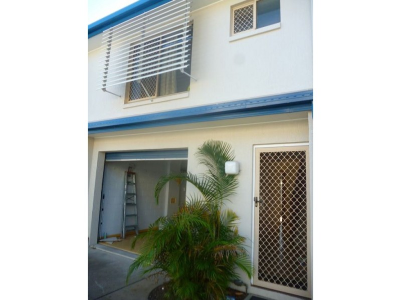 6/4 Pilot Street, Urangan QLD 4655