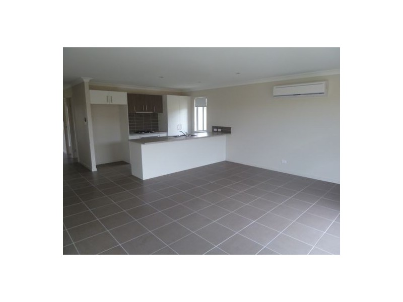 1 Byrnes Court, Eli Waters QLD 4655