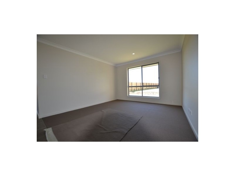 1 Byrnes Court, Eli Waters QLD 4655