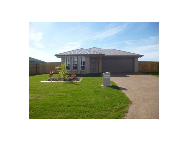4 Kirra Court, Eli Waters QLD 4655