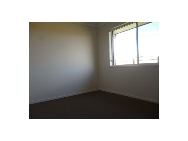 4 Kirra Court, Eli Waters QLD 4655