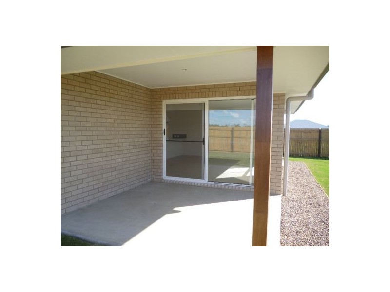 4 Kirra Court, Eli Waters QLD 4655