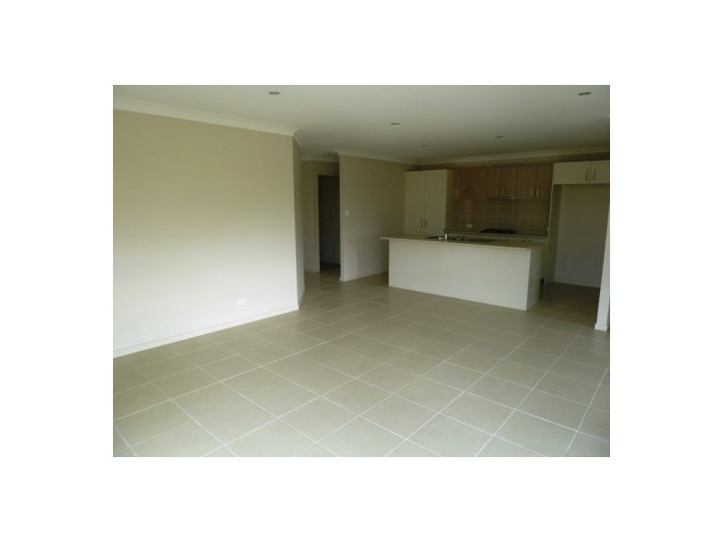 43 Bounty Circuit, Eli Waters QLD 4655