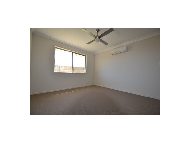 43 Bounty Circuit, Eli Waters QLD 4655
