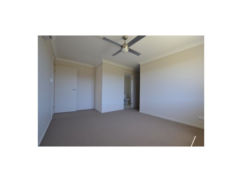 43 Bounty Circuit, Eli Waters QLD 4655