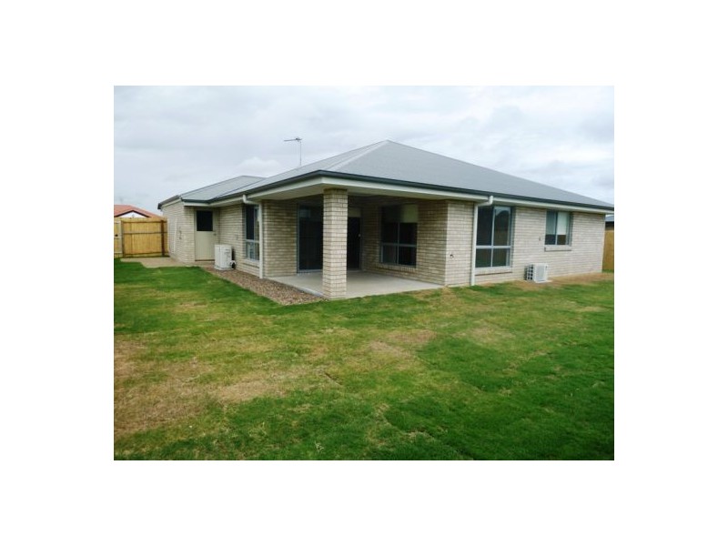 43 Bounty Circuit, Eli Waters QLD 4655
