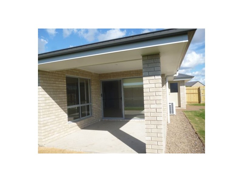 25 Bounty, Eli Waters QLD 4655