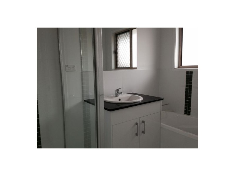 35 Bounty Circuit, Eli Waters QLD 4655