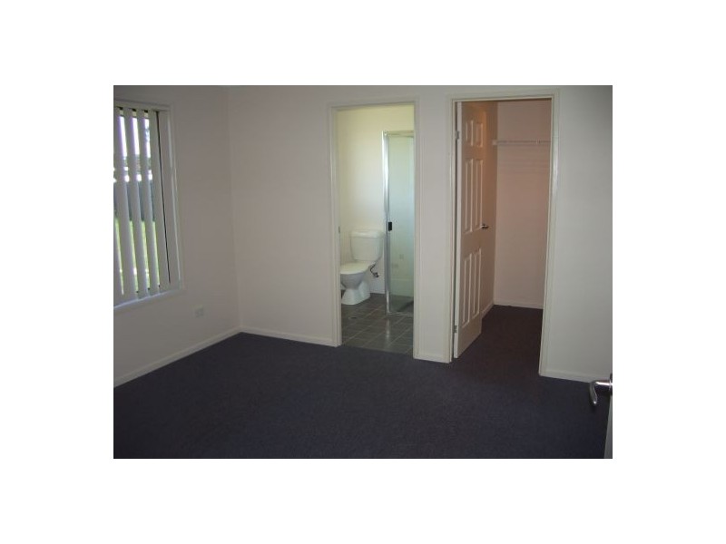 35 Gunsynd Way, Point Vernon QLD 4655